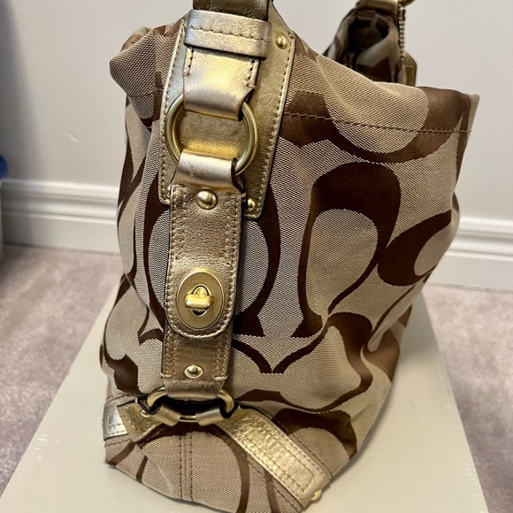 Coach Tote - Picture 3 of 3